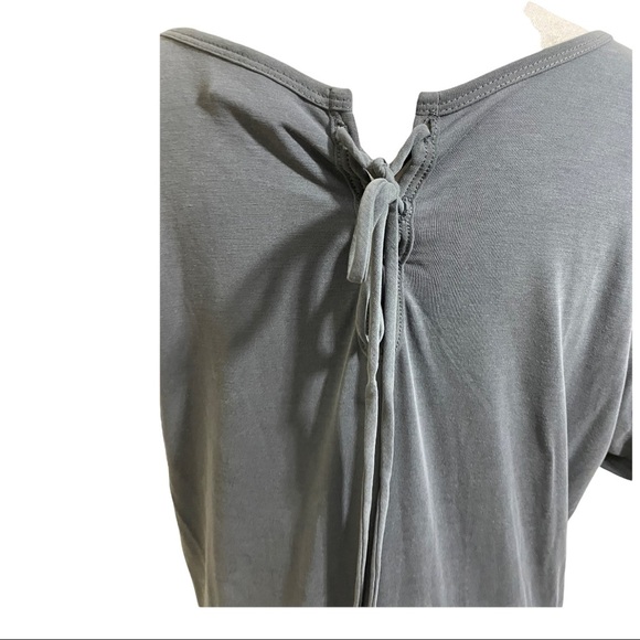 Mote modal cotton peplum style tie in back blouse. Size X-Large grey. - Picture 6 of 9